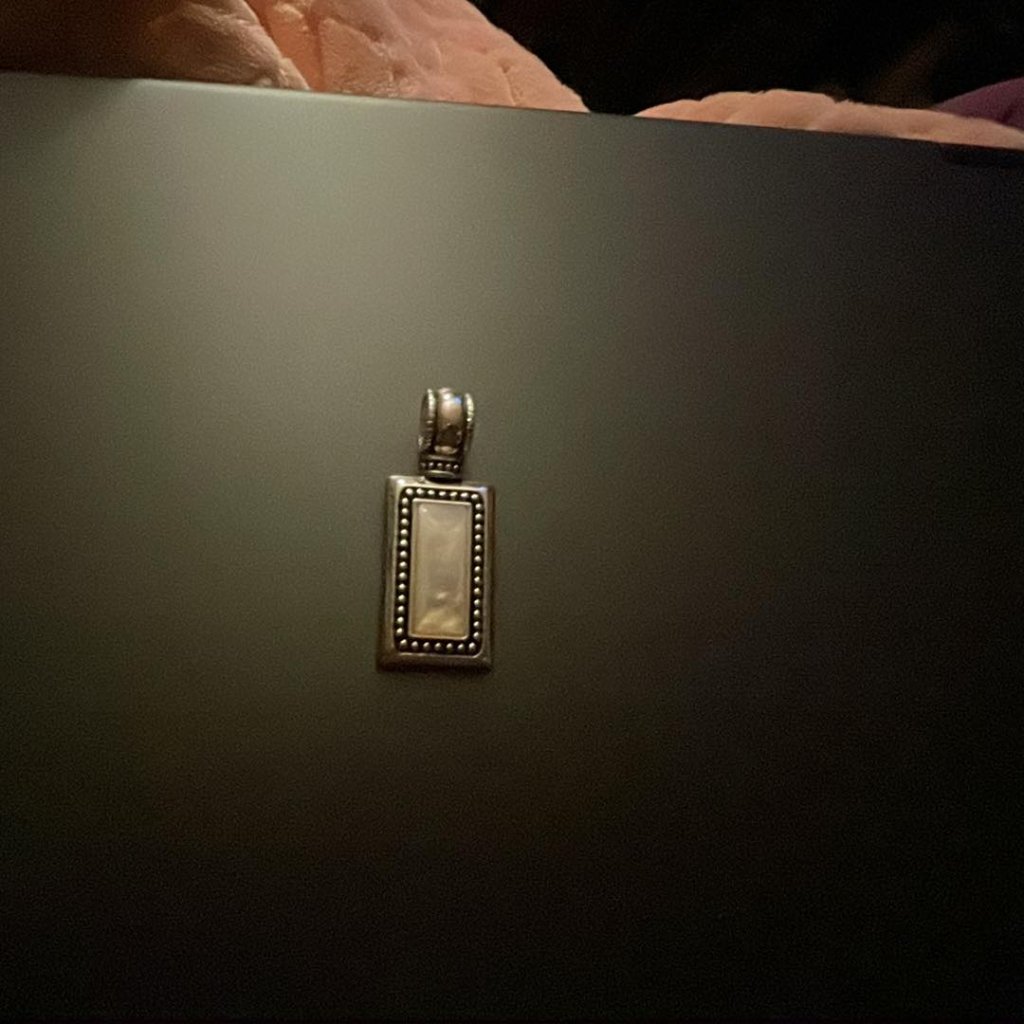 Vintage Premier Designs Pendent 15$